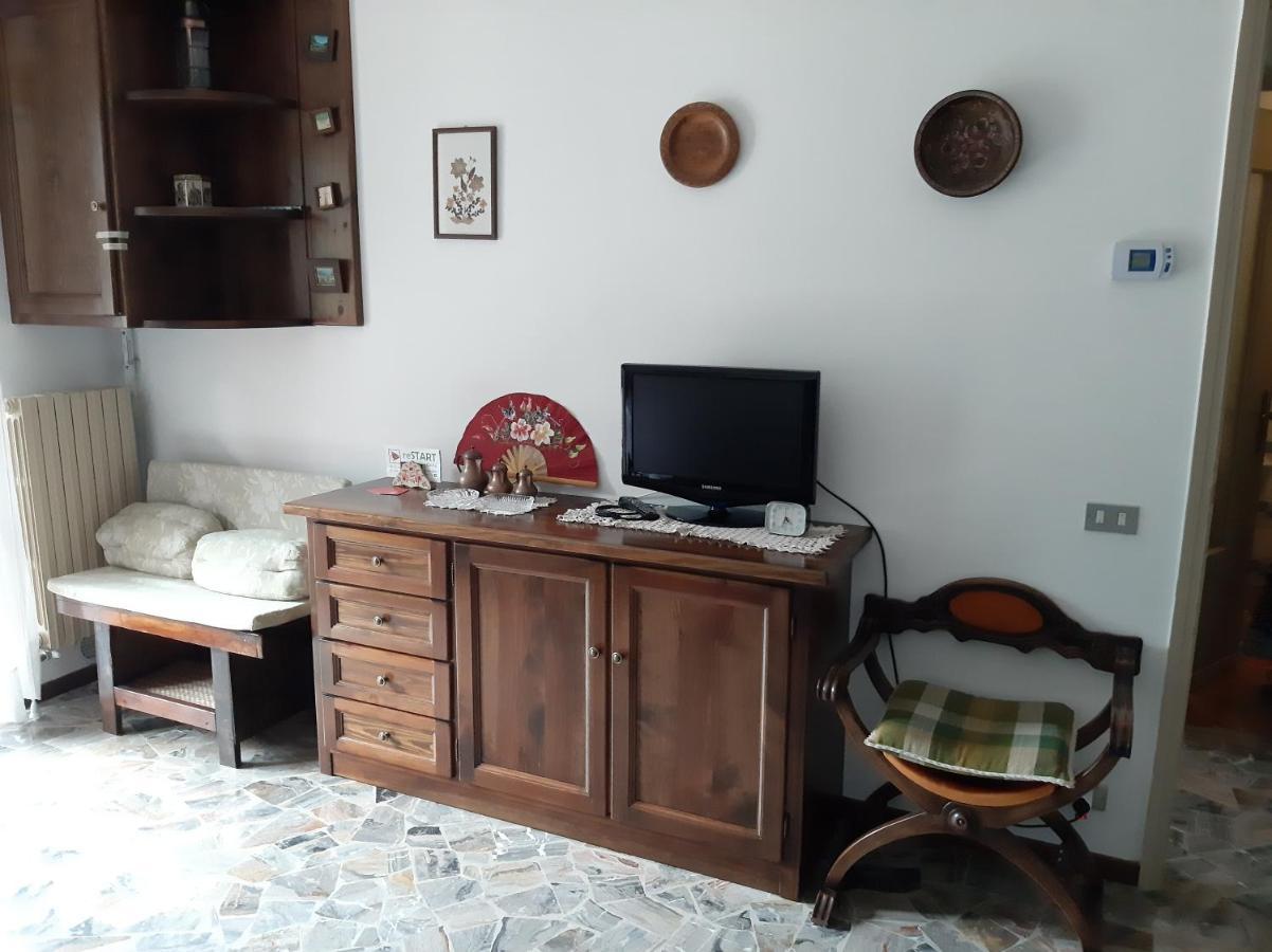 Bilocale A Piazza Brembana Apartment Luaran gambar