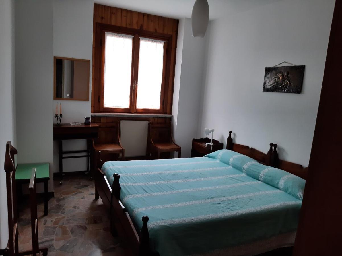 Bilocale A Piazza Brembana Apartment Luaran gambar
