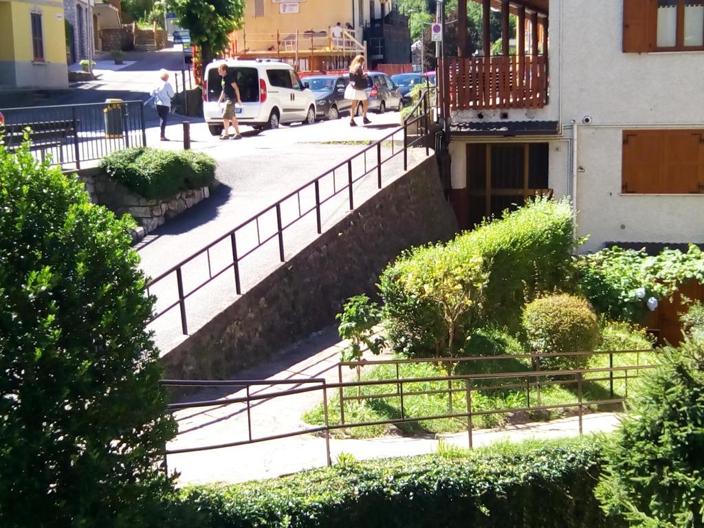 Bilocale A Piazza Brembana Apartment Luaran gambar