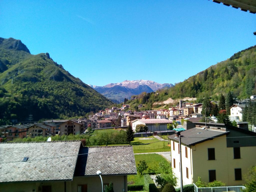 Bilocale A Piazza Brembana Apartment Luaran gambar